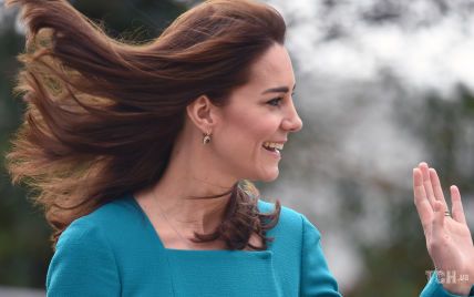 Трапляється і з Кейт: смішні зачіски герцогині Кембриджської