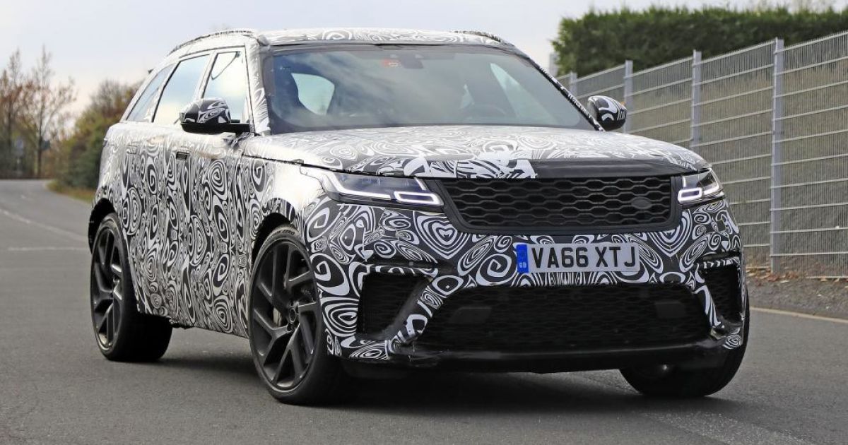 Range Rover Velar SVR_5 / © autoexpress.co.uk