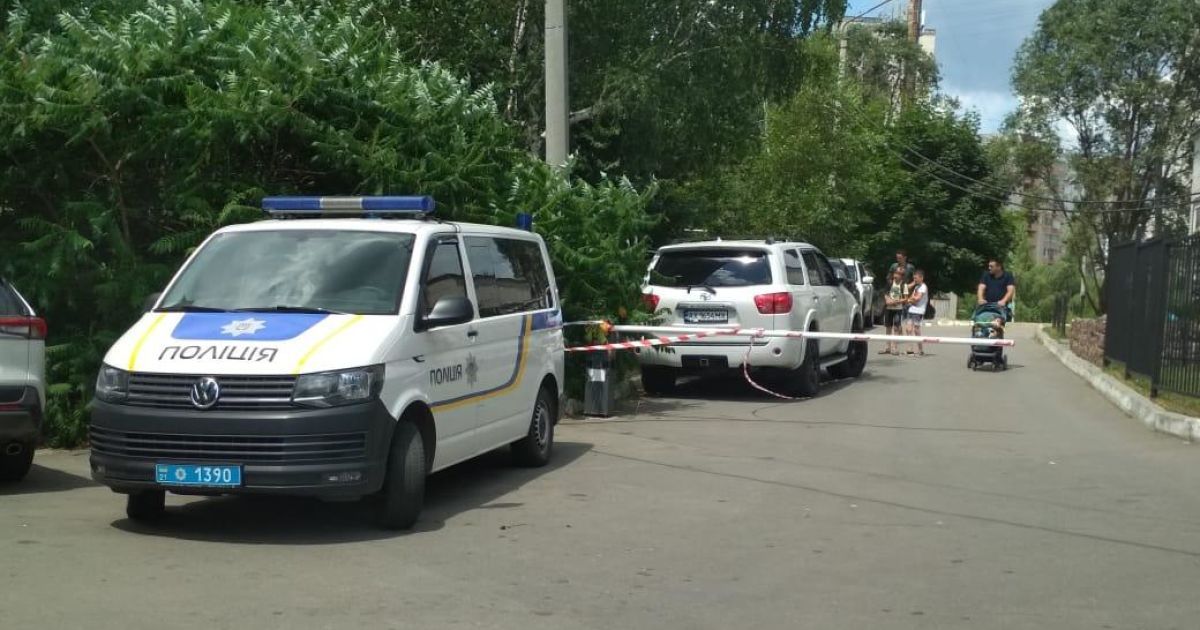 Вытащили пули и подключили к ИВЛ: в Харькове медики рассказали о состоянии мужчины, в которого стреляли в Московском районе