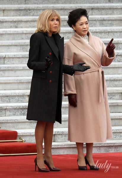 Брижит Макрон и Пэн Лиюань / © Associated Press
