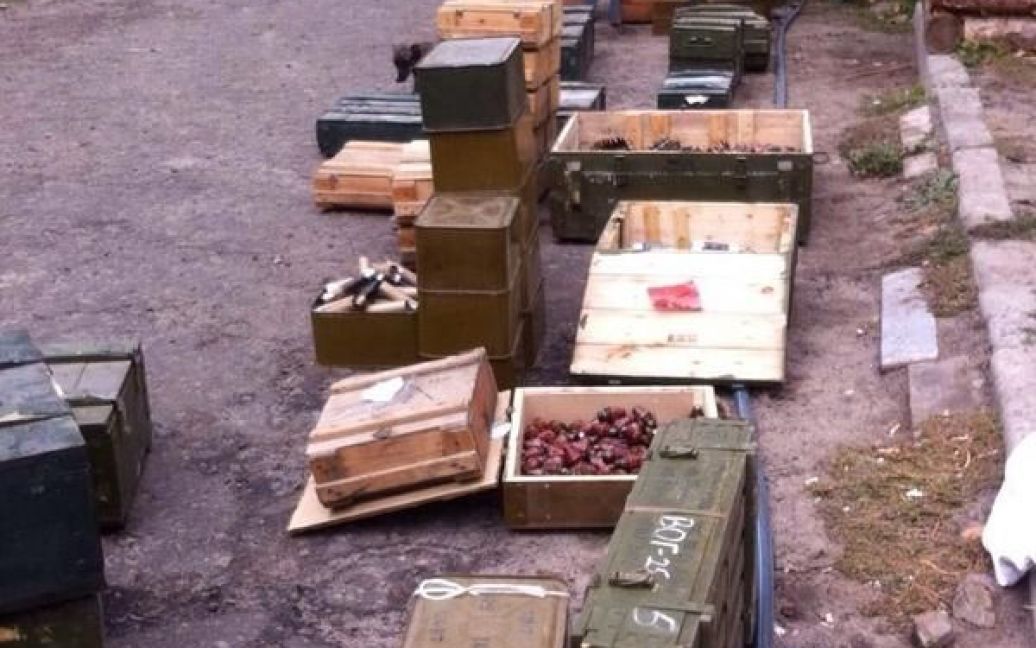 СБУ нашла на Луганщине  один из самых больших схронов оружия / © Пресс-служба СБУ