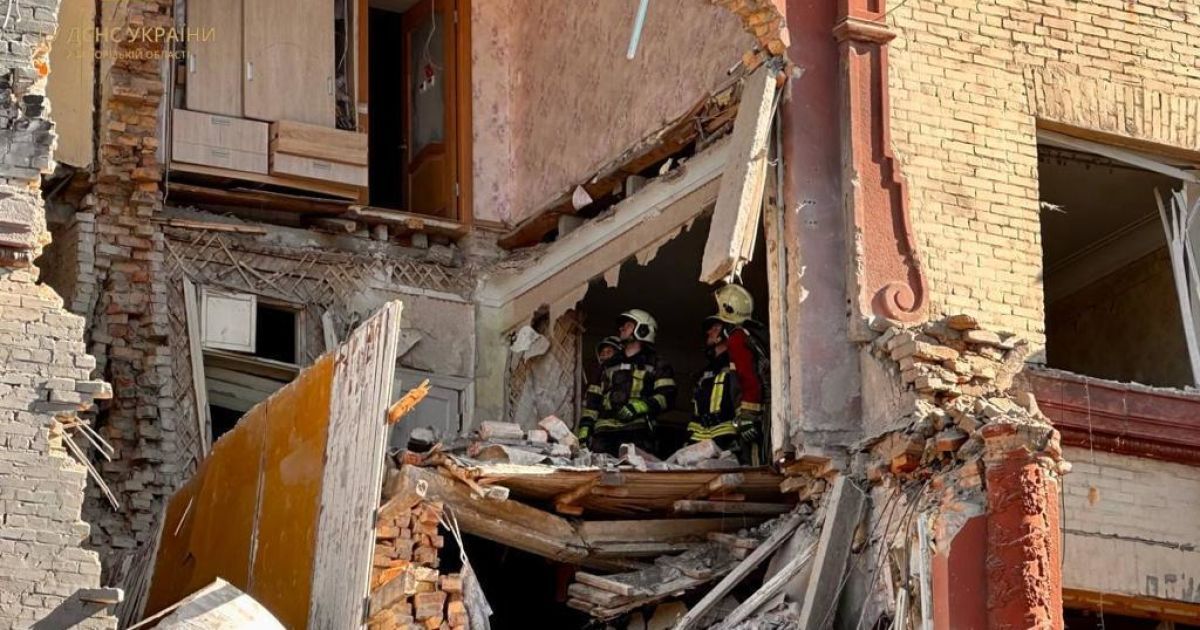 Наслідки ракетного удару по Запоріжжю 18 жовтня