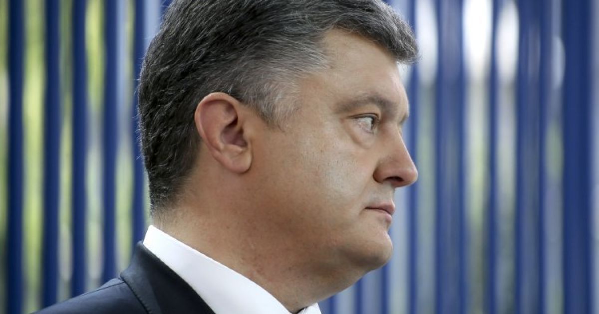 Порошенко обещает к середине июля оборонительные сооружения.