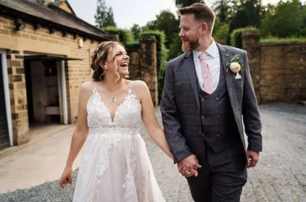 Шарлотта Лей з чоловіком / Фото: Georgie Beck Photography