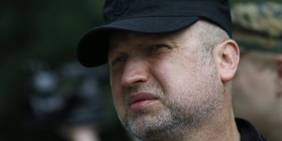 Турчинов закликав РФ припинити "ігрища" і повернути Україні захоплених військових