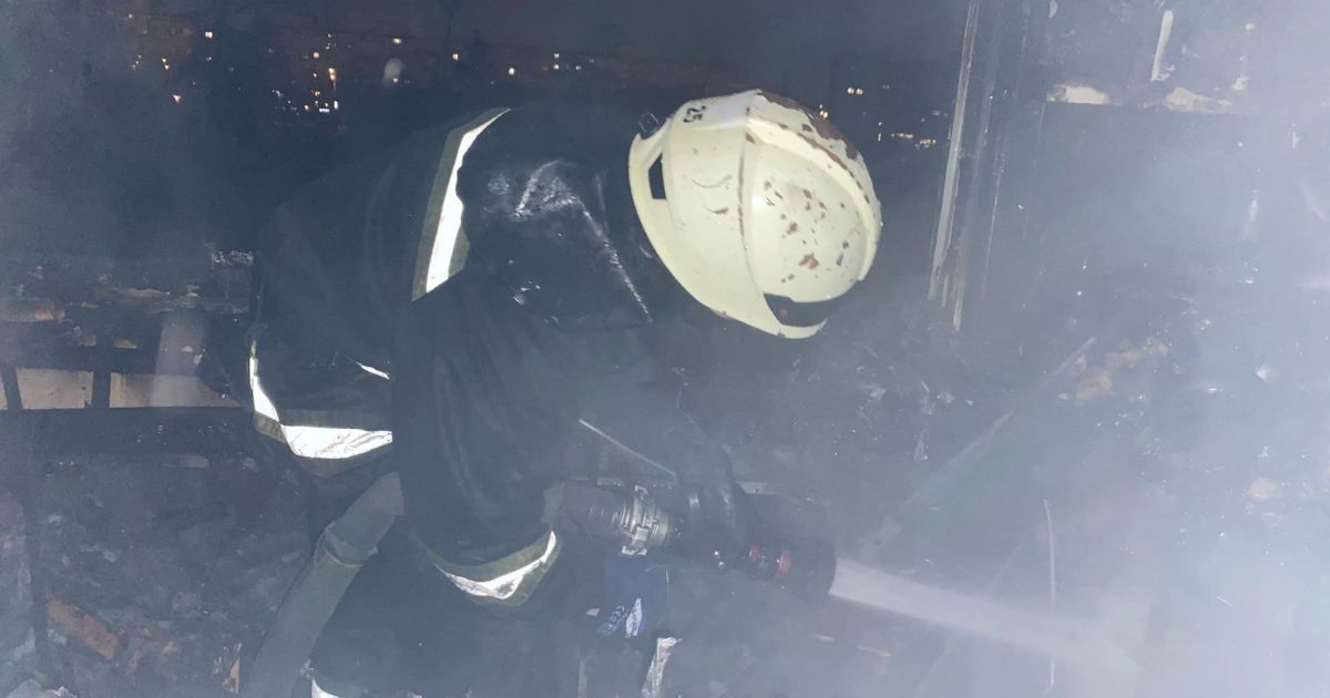 У Києві на Оболоні горіла багатоповерхівка