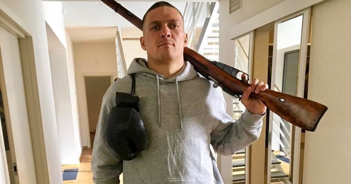 Усик показав космічну влучність зі стрільби по тарілках з мисливської рушниці