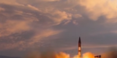 Иран испытал новую баллистическую ракету, которая способна нести несколько боеголовок
