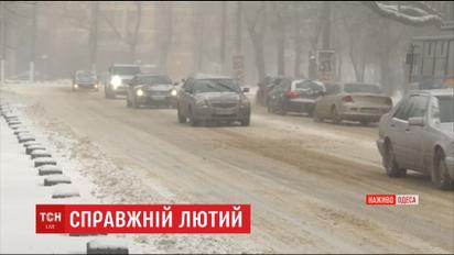 Непогода в Украине: в Одессу запретили въезд большегрузного транспорта