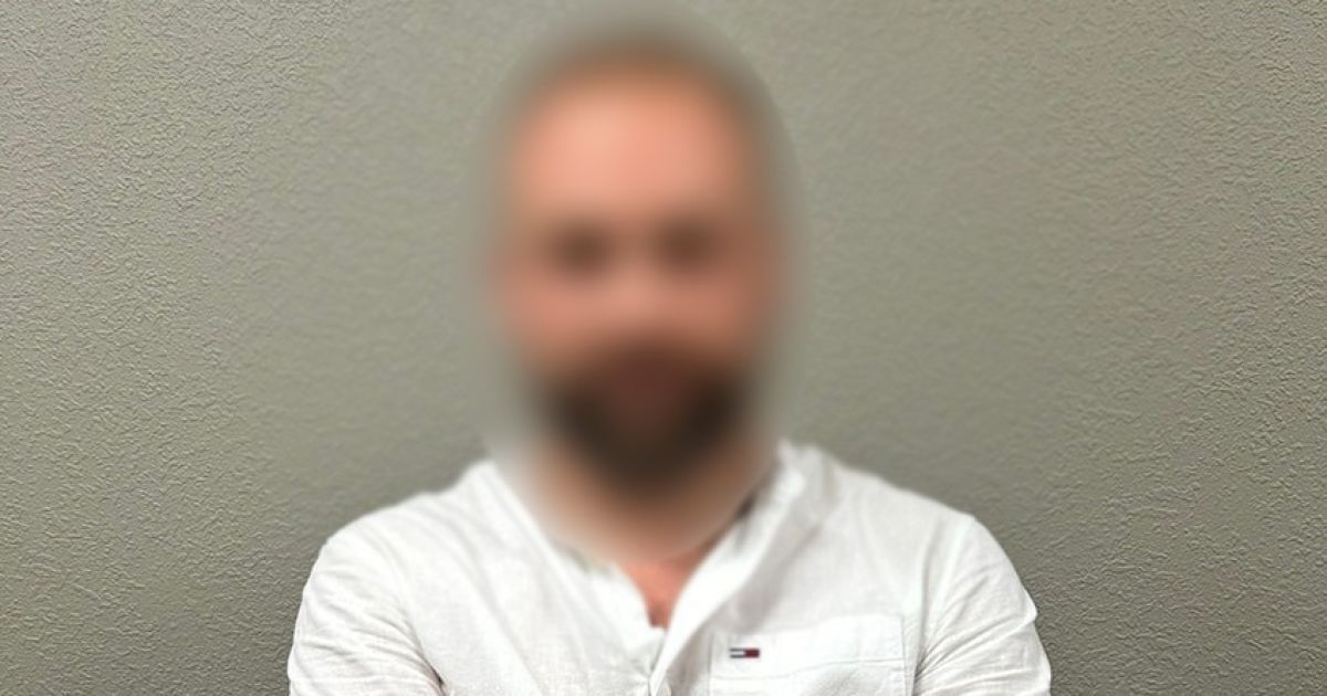 Столичные полицейские разоблачили адвоката, который помогал военнообязанным избежать мобилизации / © Полиция Киева / Facebook