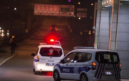 Во время взрыва в аэропорту Стамбула пострадали две женщины