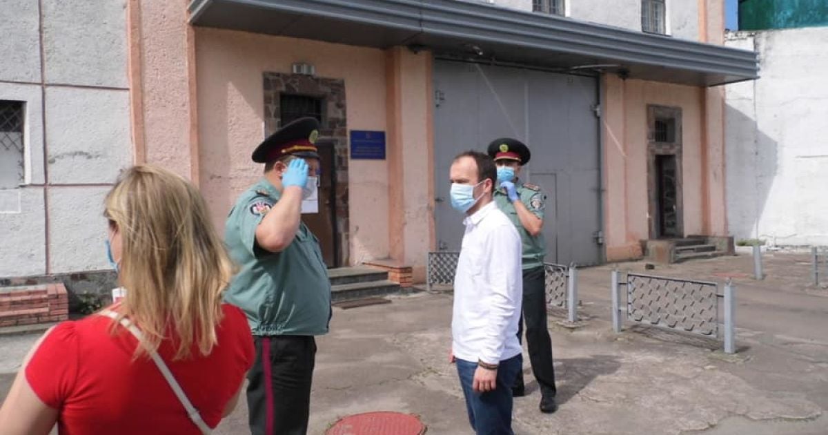 платна камера в СІЗО в Житомирі_4 / © Facebook/Денис Малюська