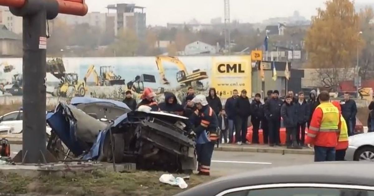 Авария произошла около полудня