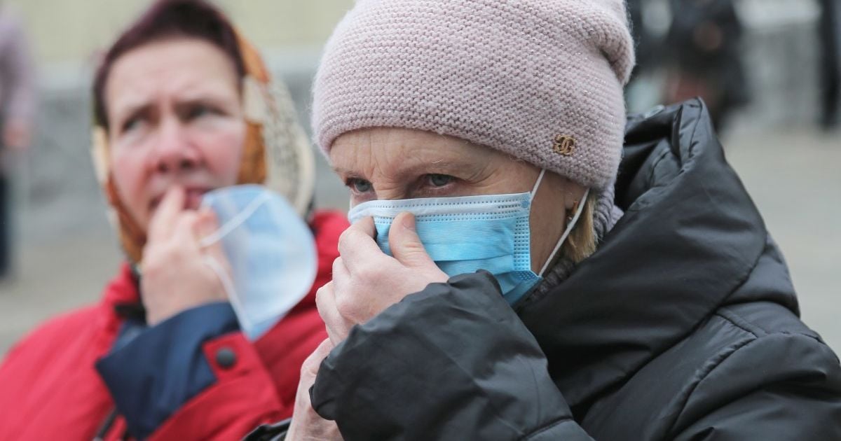"Все напуганы ситуацией": как живет в режиме чрезвычайного положения Радомышль, где умерла инфицированная коронавирусом