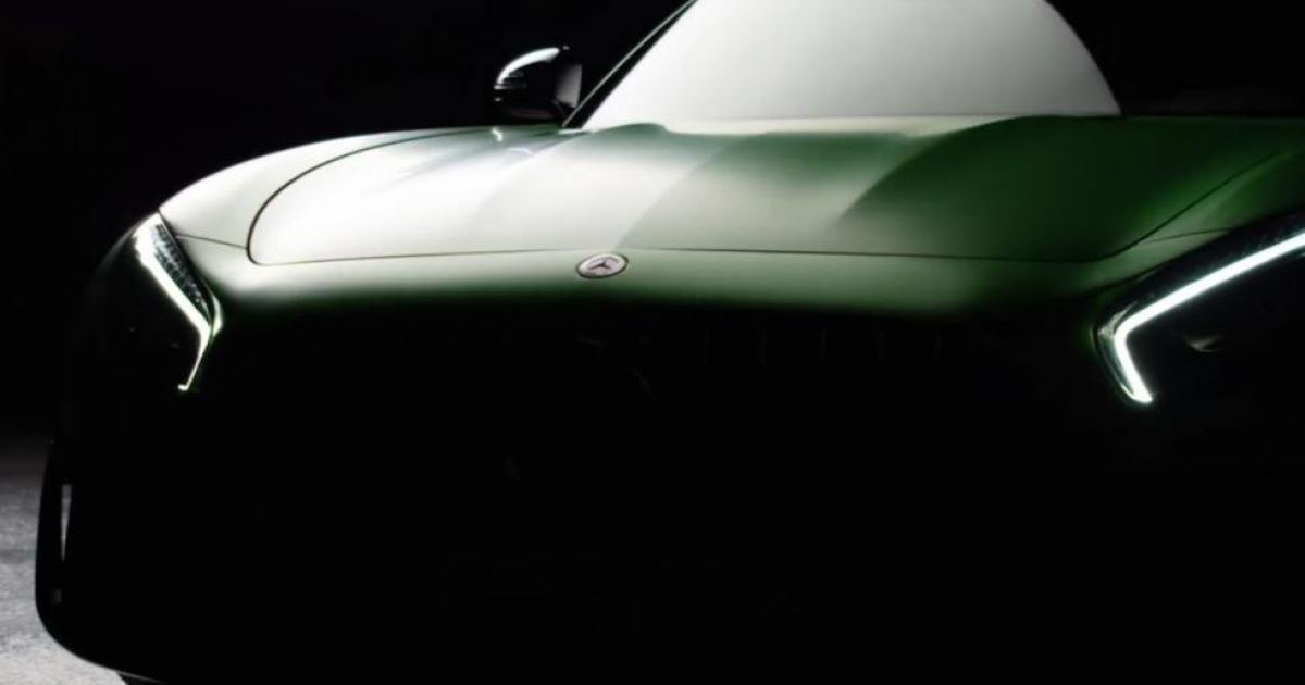 Mercedes-Benz опубликовал видеотизер спорткара AMG GT R