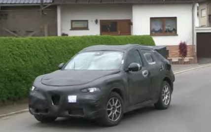 В Сети появилось видео нового кроссовера Alfa Romeo Stelvio