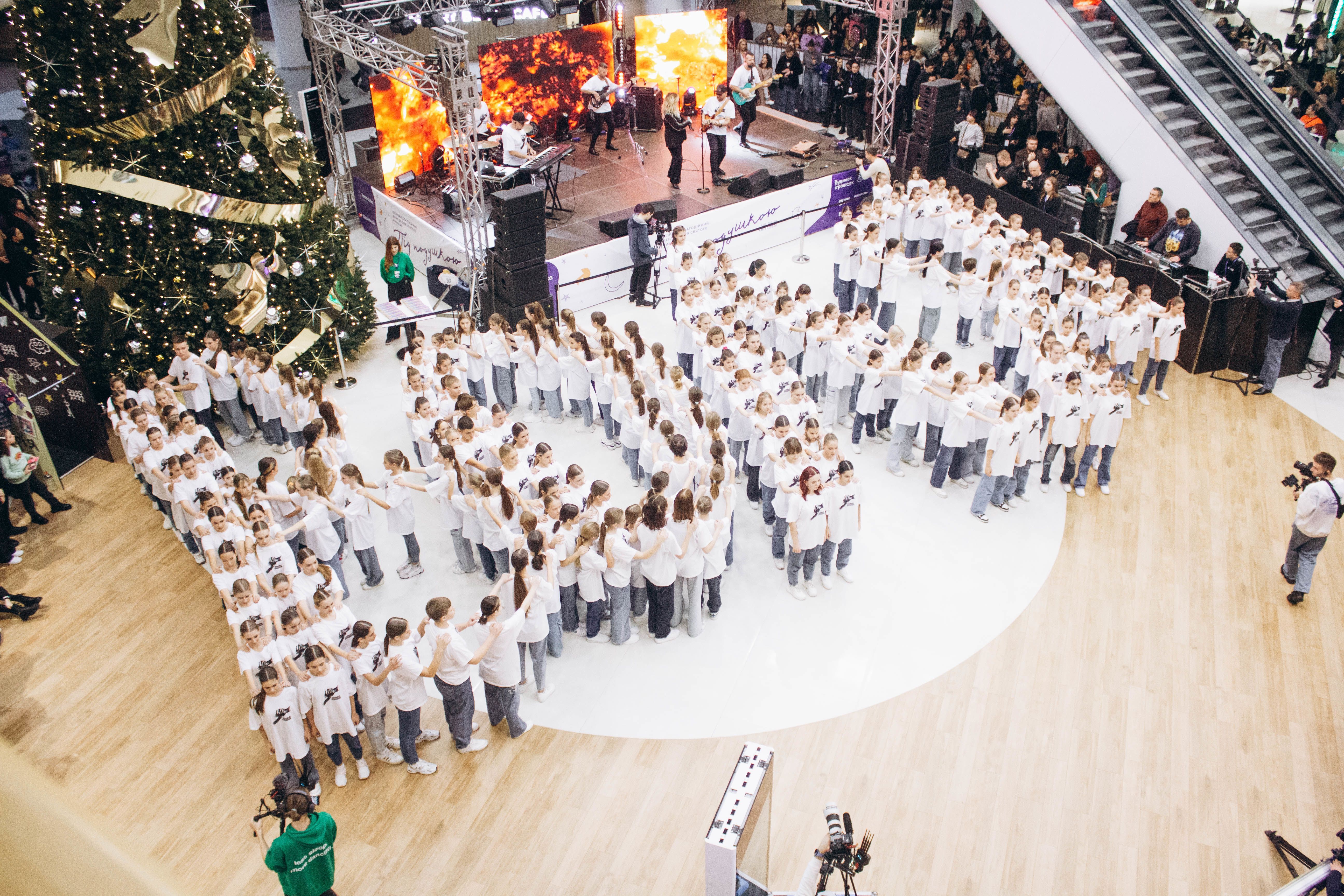 Даша Квіткова провела благодійний захід / ©