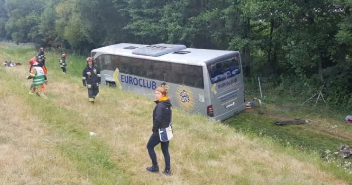 В результате аварии автобуса с украинцами в Польше часть пассажиров пришлось госпитализировать