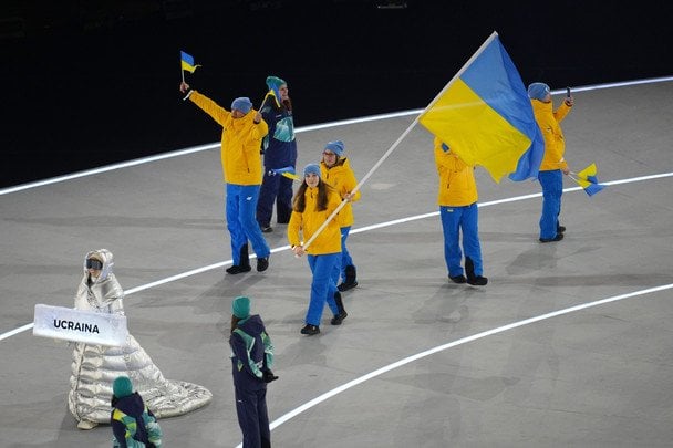 Збірна України на церемонії відкриття Олімпіади-2026 / © Associated Press