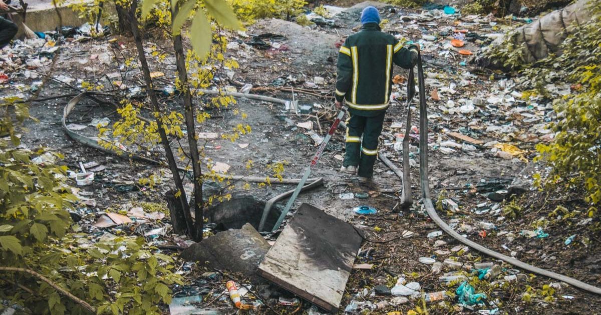 В Киеве во время пожара в коллекторе погибли двое бездомных