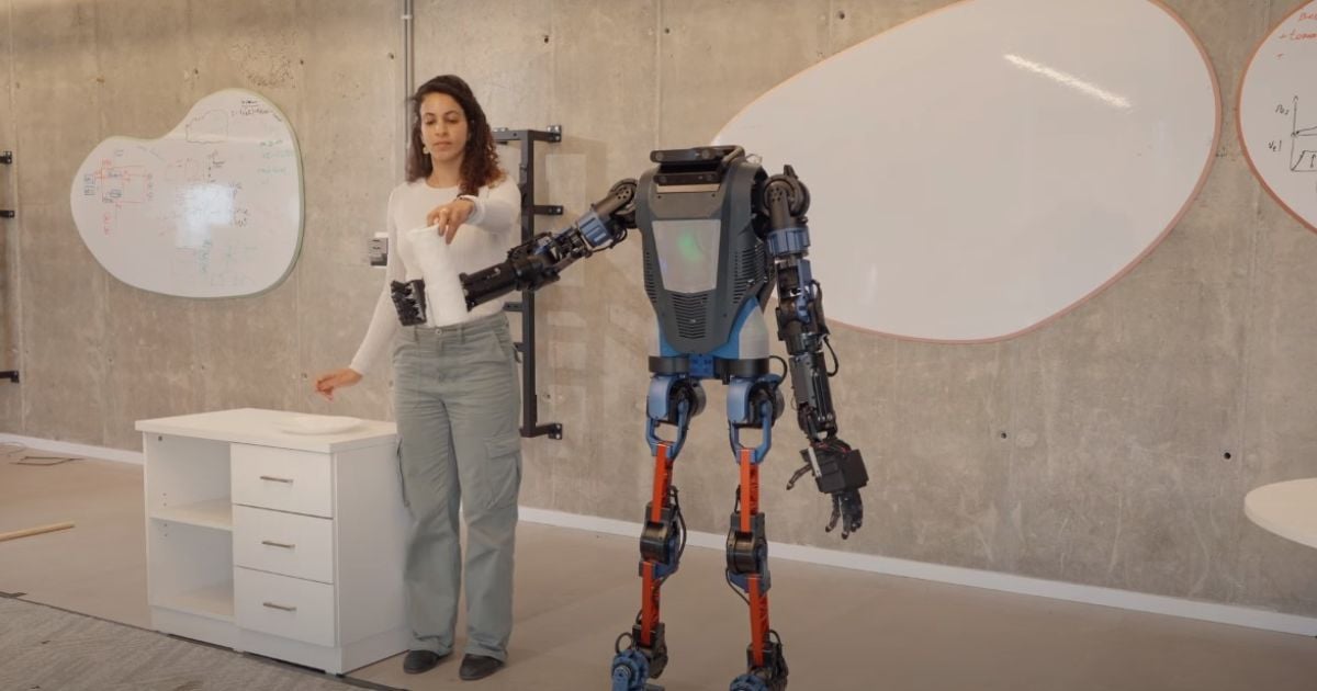 Робот Menteebot