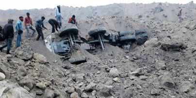 В Індії зросла кількість жертв через обвал шахти