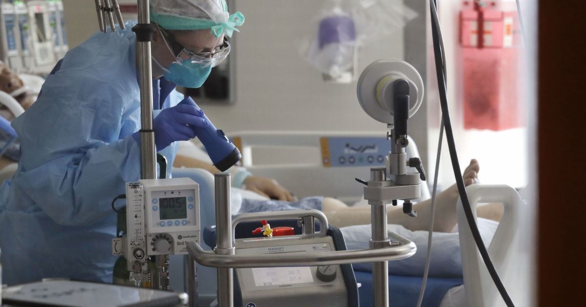 Ученые обнаружили, что в лечении пациентов с Covid-19 может помочь аппарат для насыщения крови кислородом