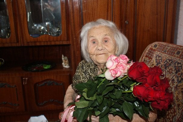 100-літня жителька Рівного Катерина Громаченко  / © Рівненська міська рада