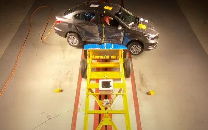 Одразу дві моделі FIAT провалили краштести на безпеку: відео