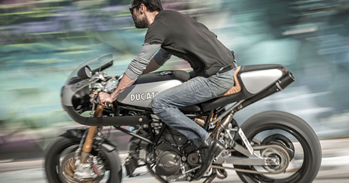 Мототюнеры создали эффектный кафе-рейсер на базе Ducati 900SS