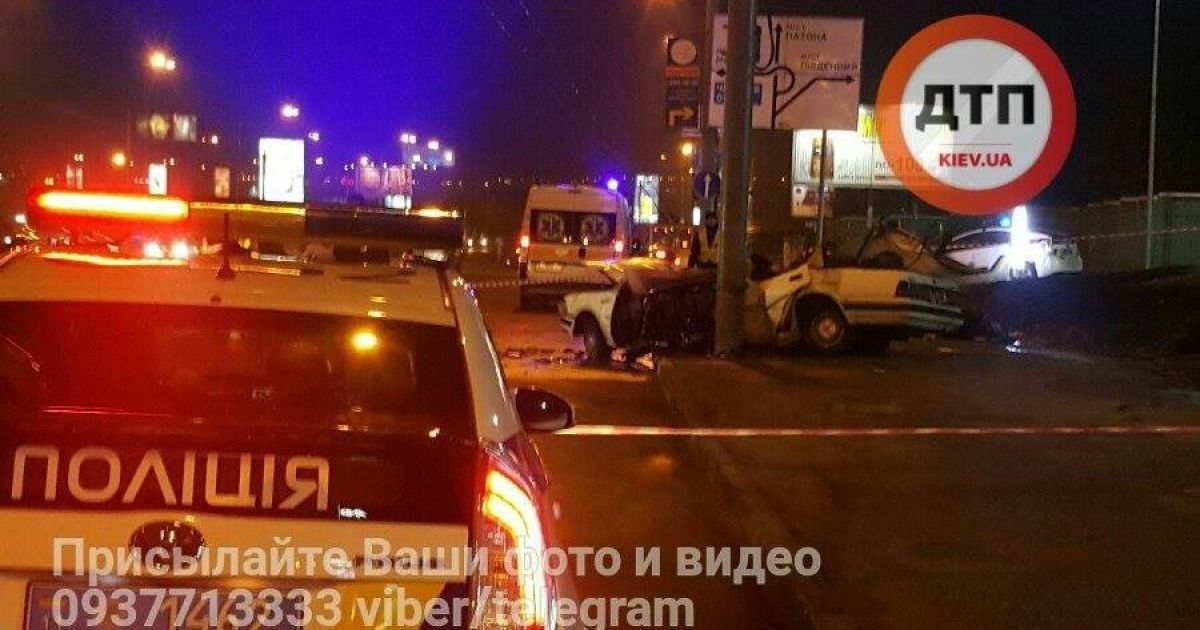 У Києві водій врізався у стовп _7 / © dtp.kiev.ua