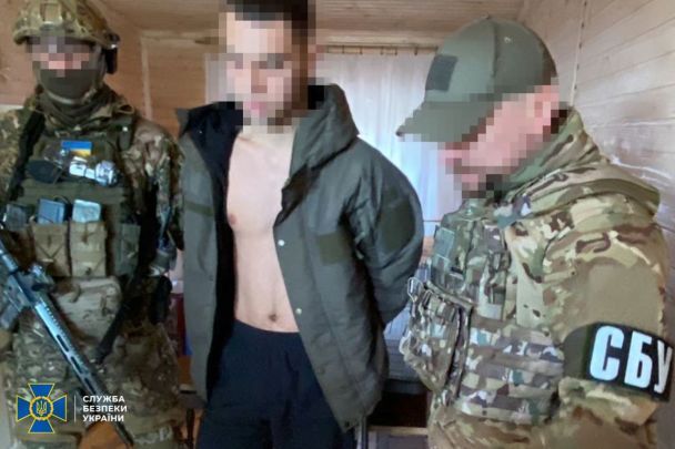 Молодики, що вигукували "Ахмат - сила" і стріляли у повітря