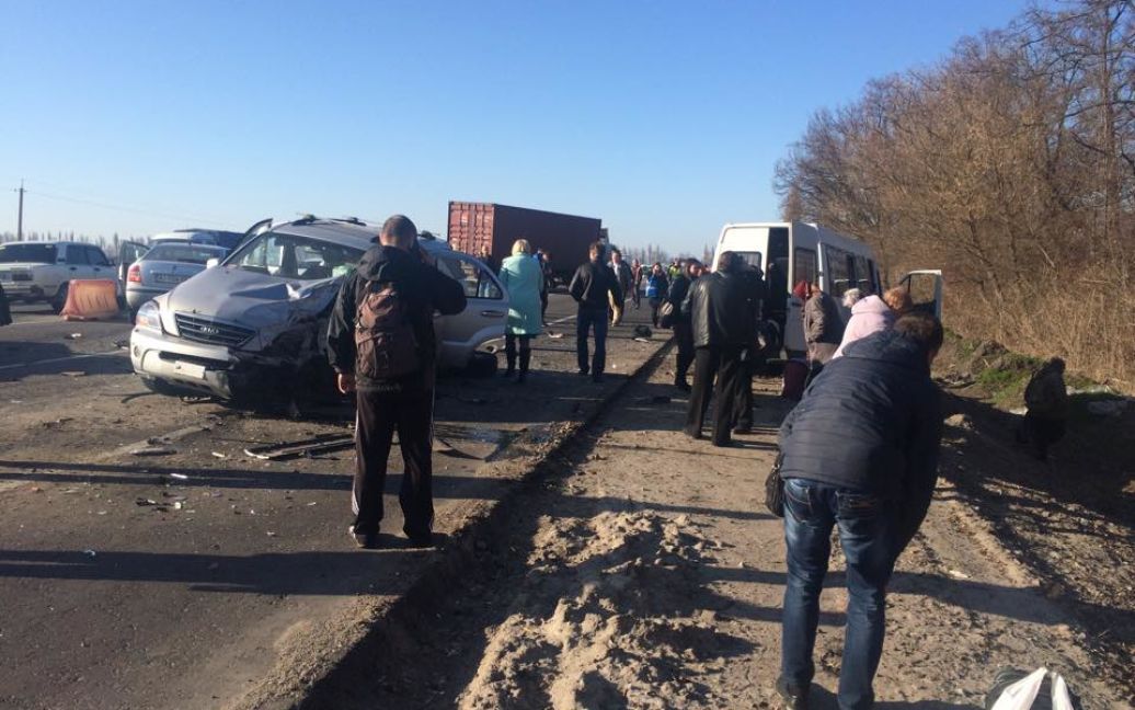 Авария произошла на ремонтируемом участке дороги / © Фото Валерии Ковалинской/ТСН