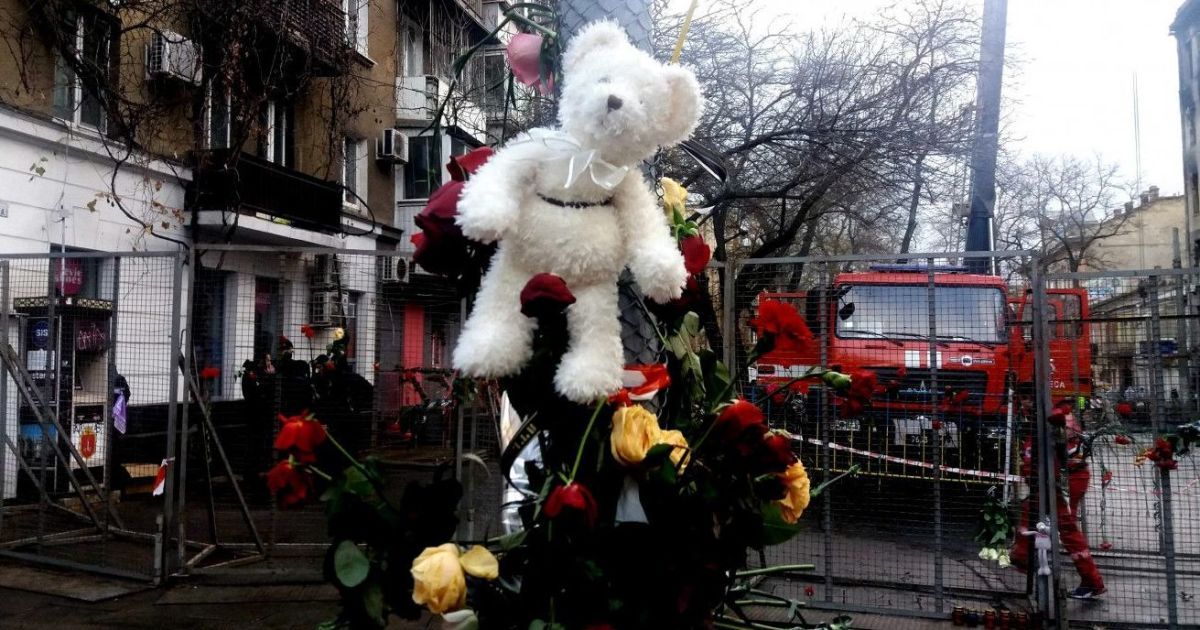 Людська недбалість, яка забрала життя 16 осіб: головне про причини і наслідки пожежі в одеському коледжі