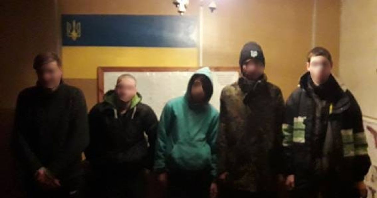 В Зоне отчуждения поймали парней, которые собирались праздновать Новый год в Припяти