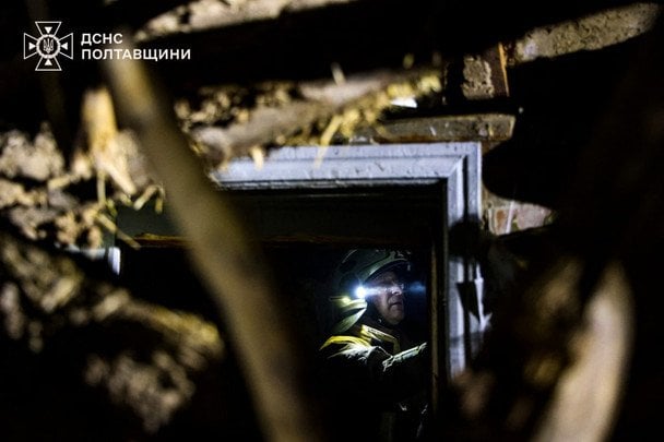 Унаслідок атаки на Полтавську область було зруйновано будинок. / © Управління ДСНС у Полтавській області