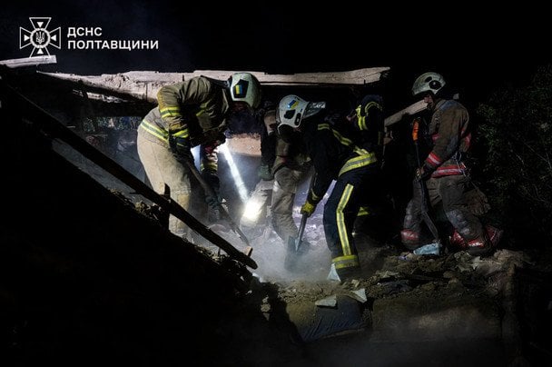 Унаслідок атаки на Полтавську область було зруйновано будинок. / © Управління ДСНС у Полтавській області