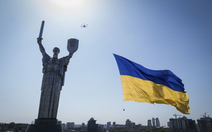 Обстрілювали Україну з маніакальною жорстокістю: до яких злочинів вдавалися росіяни на День Незалежності