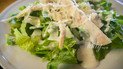 Салат з пекінської капусти курячим філе та сиром