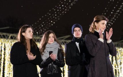 Красивые и стильные: Петр Порошенко поздравил дочерей с совершеннолетием
