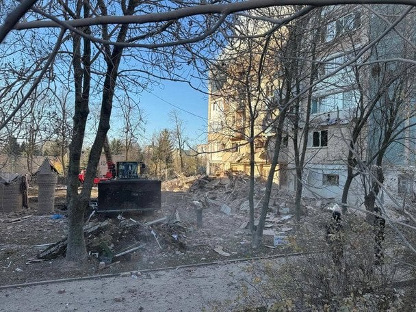 Пошкоджений у Тернополі будинок після атаки 19 листопада / © Мер Тернополя Сергій Надал