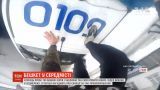Хулиганский челлендж: в Ровно парень пробежал по припаркованной полицейской машине