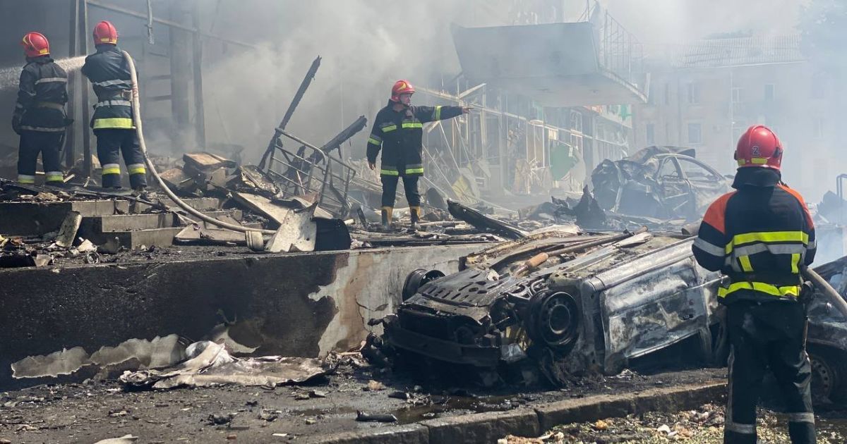 Після ракетних ударів по Вінниці зникли 15 людей – голова Нацполіції