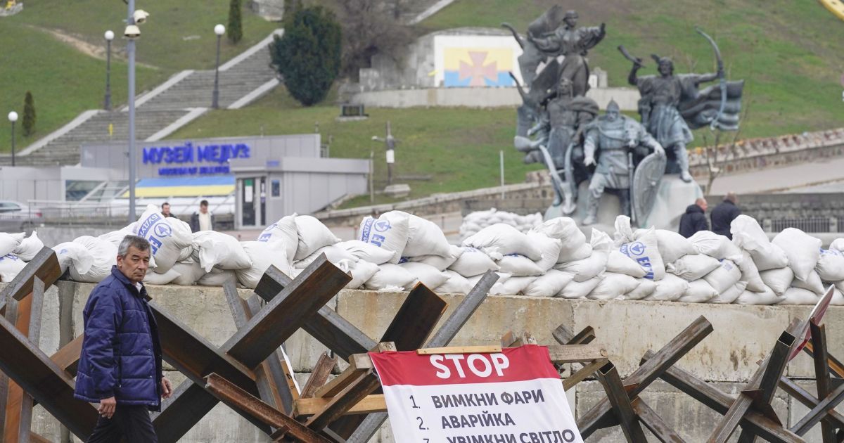 "Маємо бути готовими": в Міноборони заявили, що ЗСУ не послаблять оборону Києва та інших міст