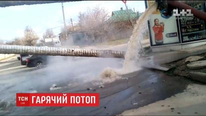 У Харкові обвалилась наземна теплотраса