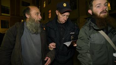 другая россия закидала консульство фарбою Петербург_5 / © ВКонтакте/Другая Россия