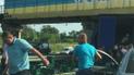 На Львівщині водії накинулися на вантажівку з пивом, яка потрапила в ДТП
