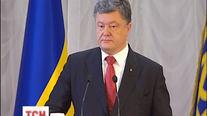 Президент Украины озвучил цифры погибших на Востоке украинских военных