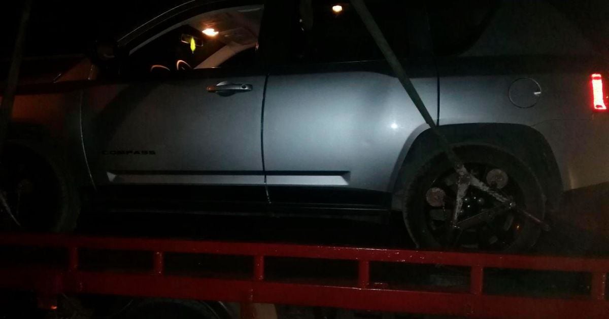 В Киеве пьяный водитель Jeep въехал в припаркованную Mazda