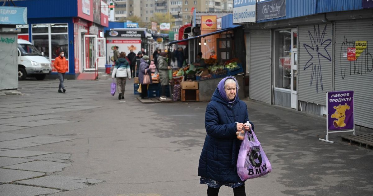В Україні за перші карантинні вихідні поліція закрила півтори тисячі закладів